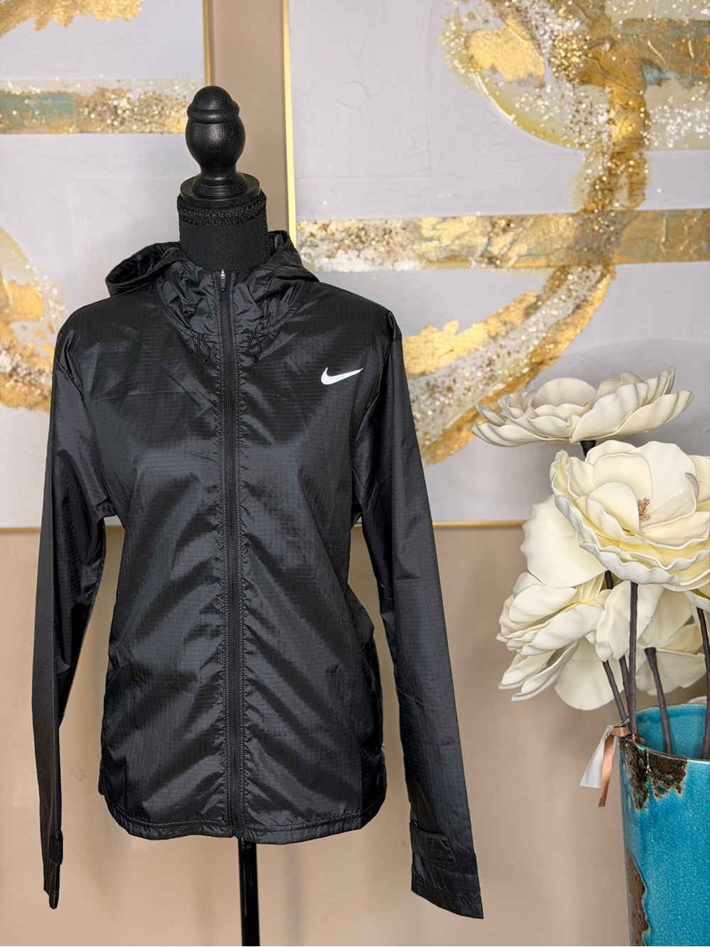 Nike Black Women's Lightweight Hooded Utility Jacket with pants